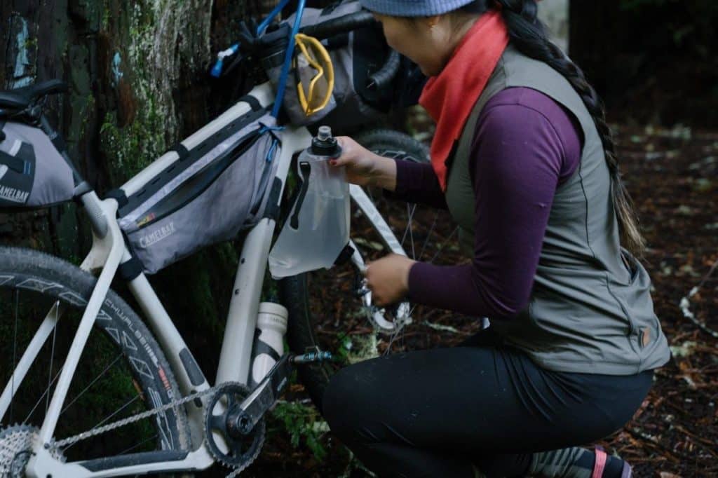 sacoche de cadre bikepacking compatible réservoir à eau Camelbak