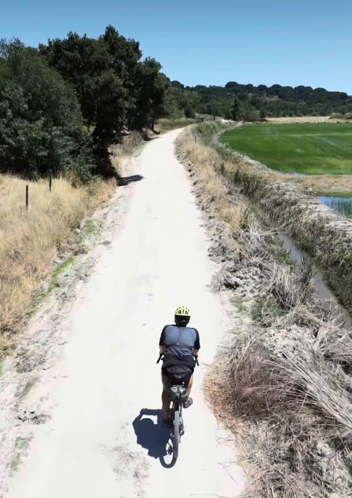 moi avec ma banane rockrider voyage bikepacking